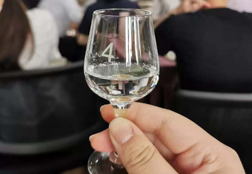 豆瓣“盲盒”开出“高光”酒，文艺青年直呼“有品”！|餐饮界