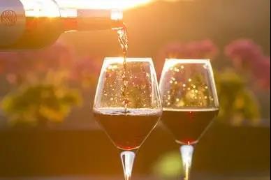 西班牙酒为何成为中国精品葡萄酒市场重要一极？|餐饮界